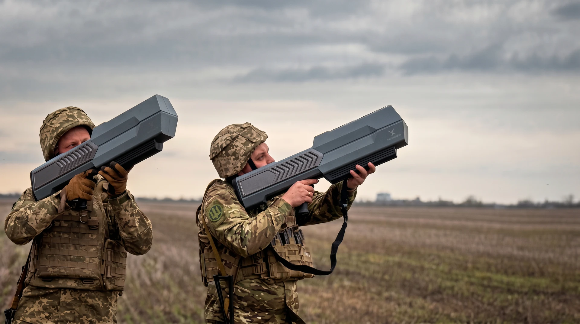 Військові 310-го окремого полку РЕБ з комплексом протидії БПЛА
